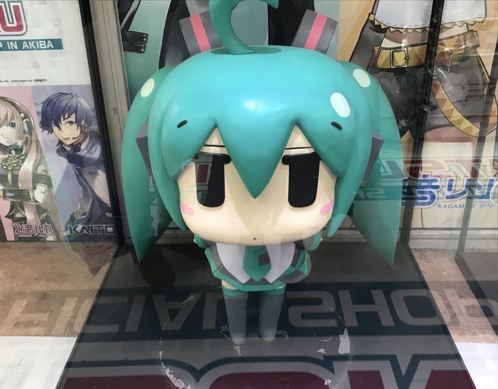 푼스카! tweet media