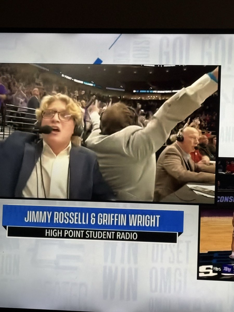 AK_dabbins's tweet photo. @RealKingRegal  didint know you were doing. Commentary for college basketball these days looking young man https://t.co/Rkq0bMxpLU