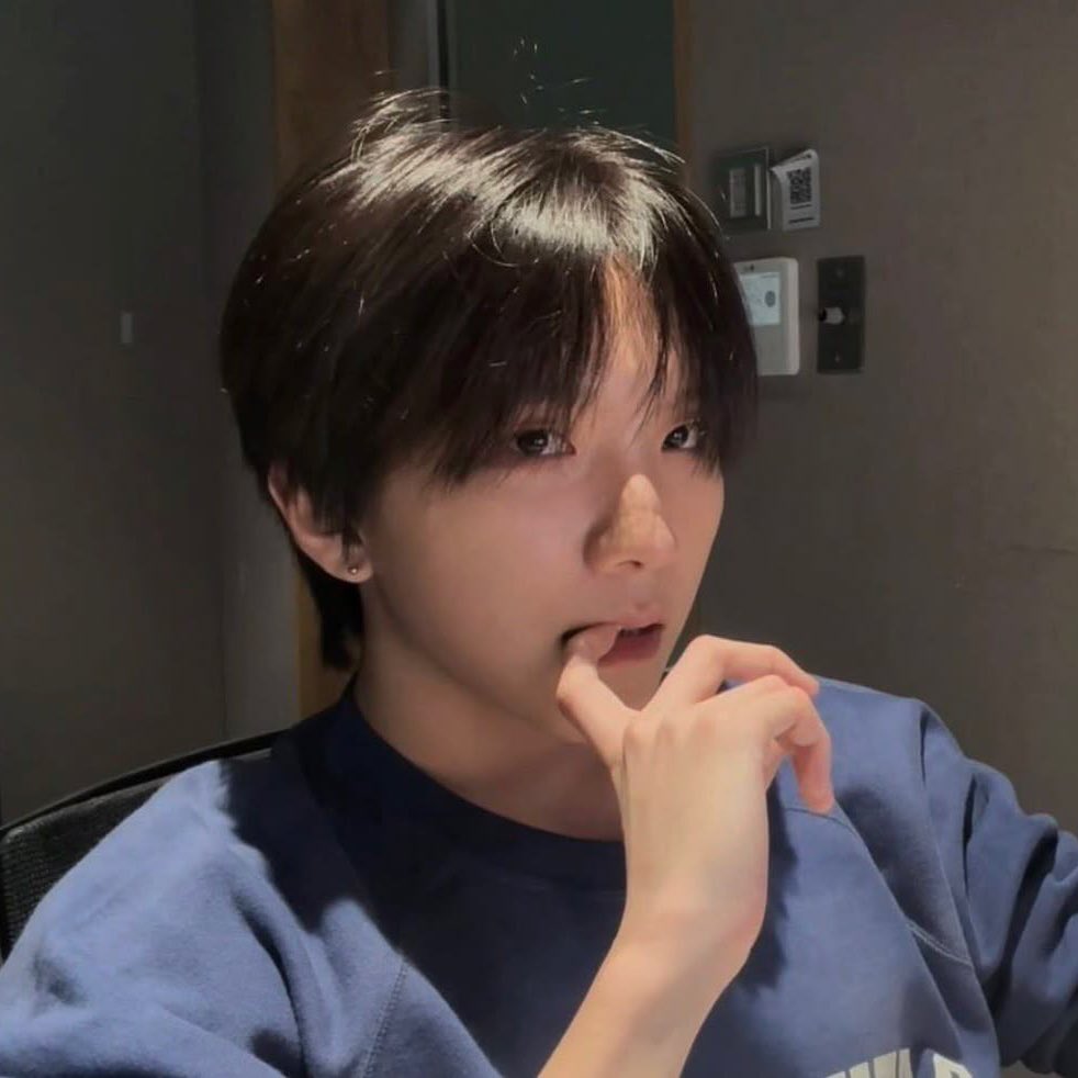 𝘾𝙤𝙘𝙠𝙮 tweet media