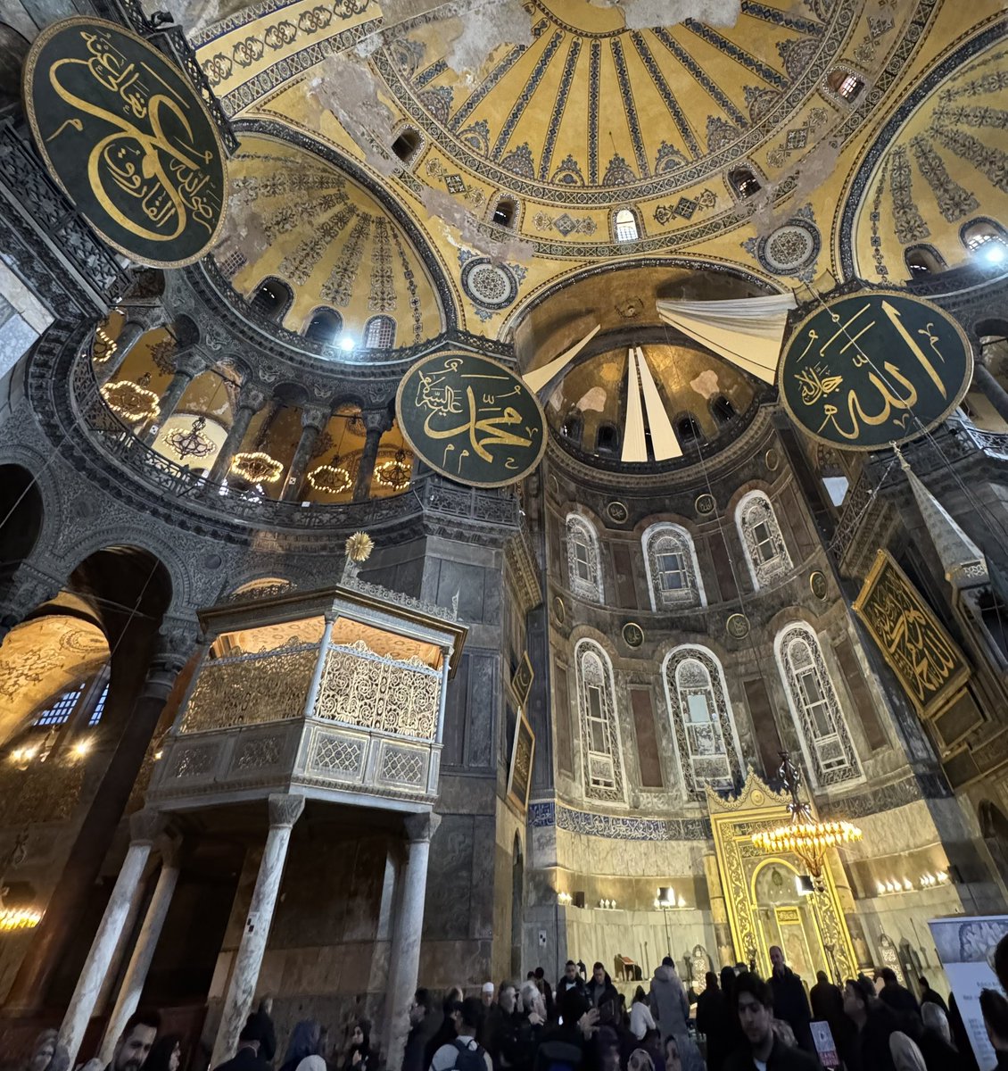 ulpikk10 tweet media