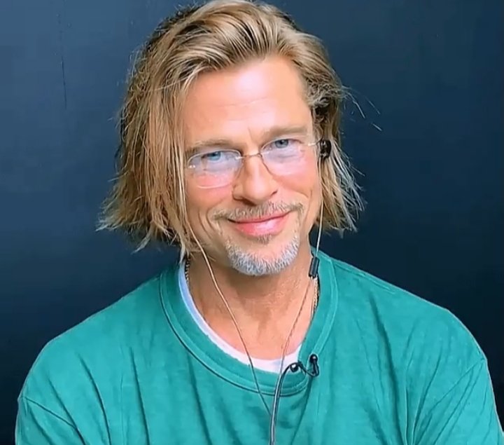 663Renegade's tweet image. #bradpitt 
#because 
#bestever 
#simplyBrad
I found this one among Bradley's old photos but I think it's fantastic here I love it