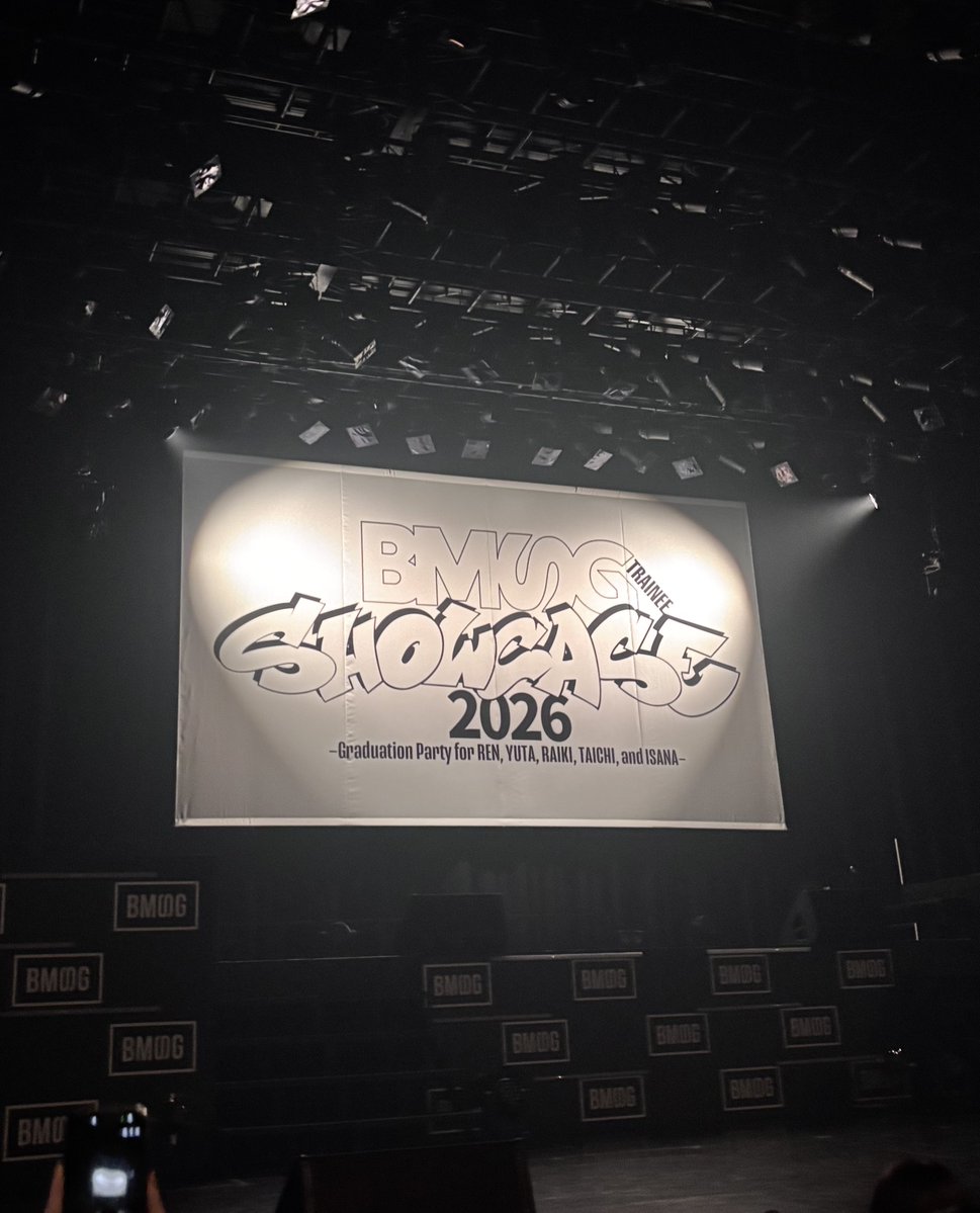 ︎︎☾ tweet media