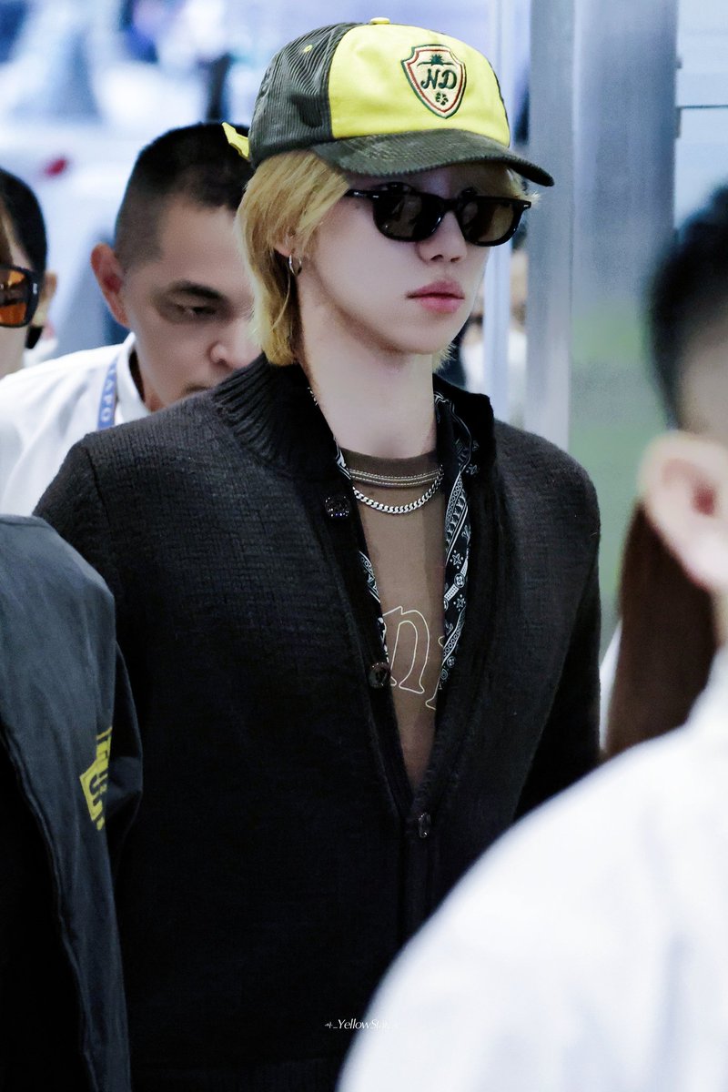 _YellowStar tweet media