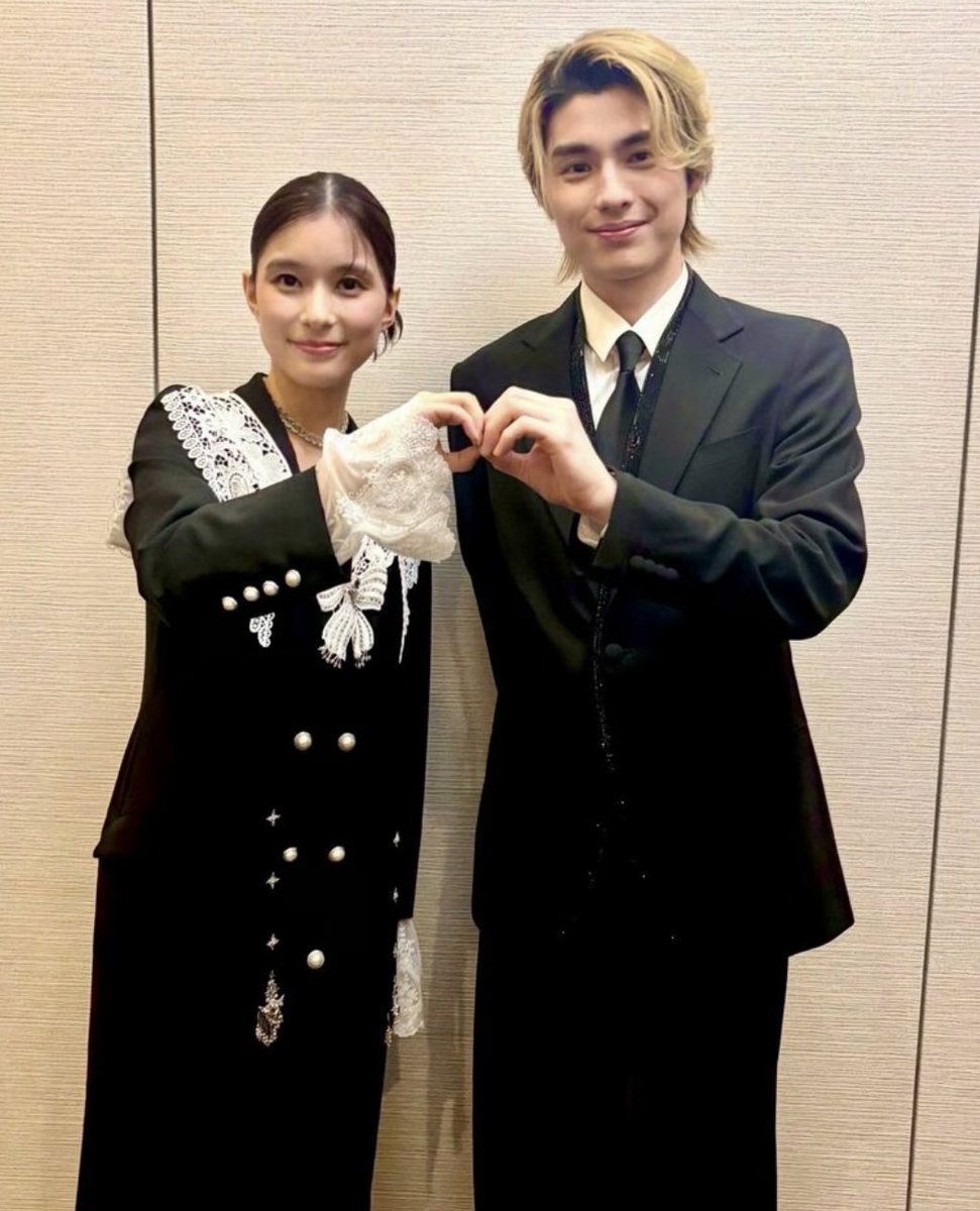 なんかお顔が似てきた？
現代劇でも共演が見たいな🥰