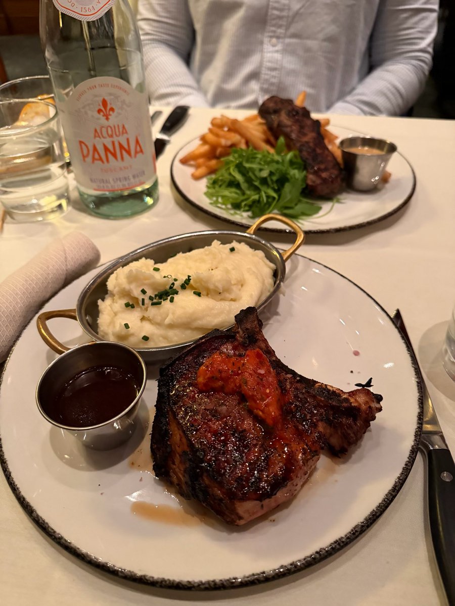 jackson ⁖ tweet media