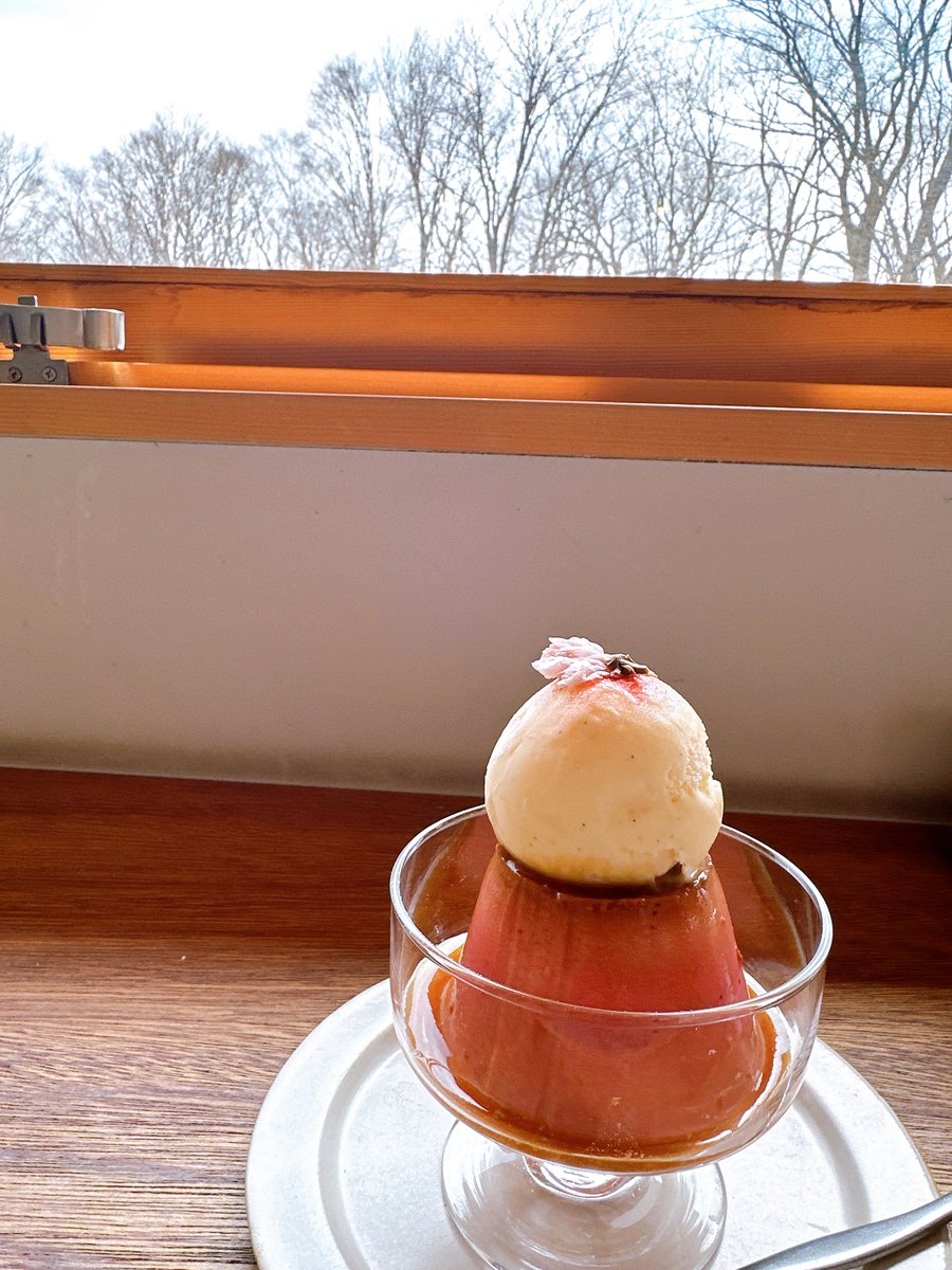 ヴェトロ tweet media