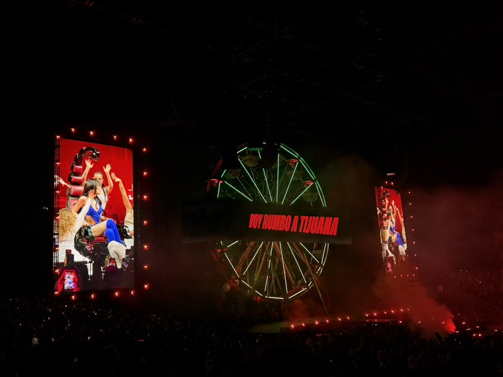 slut pop tweet media