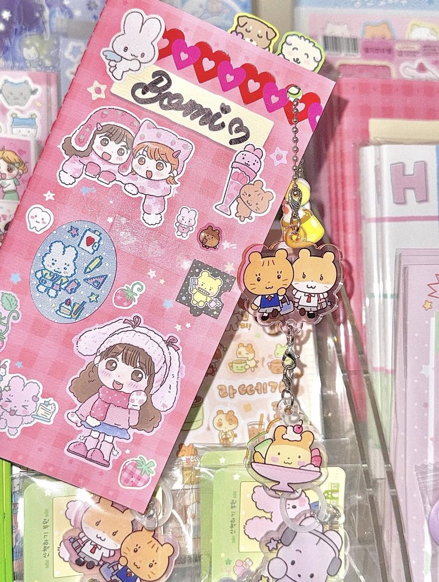 수집수집 tweet media