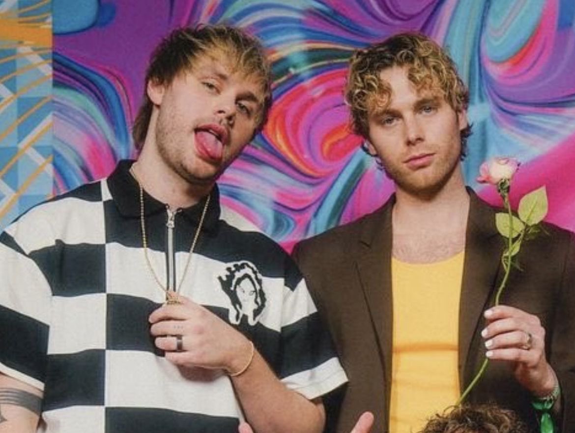 leeanna (@carousel_muke) on Twitter photo 