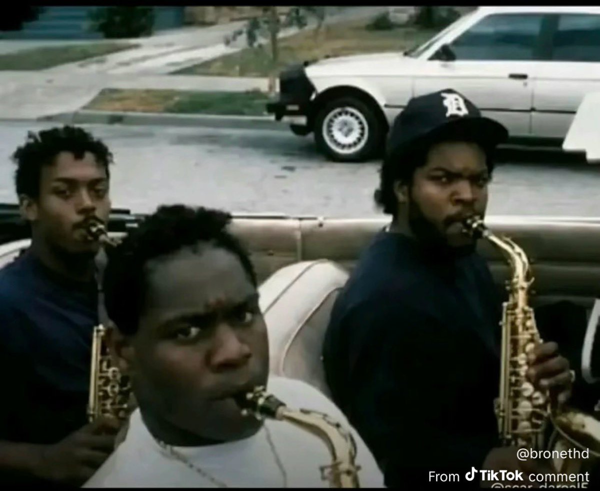 L.Z Hunter tweet media