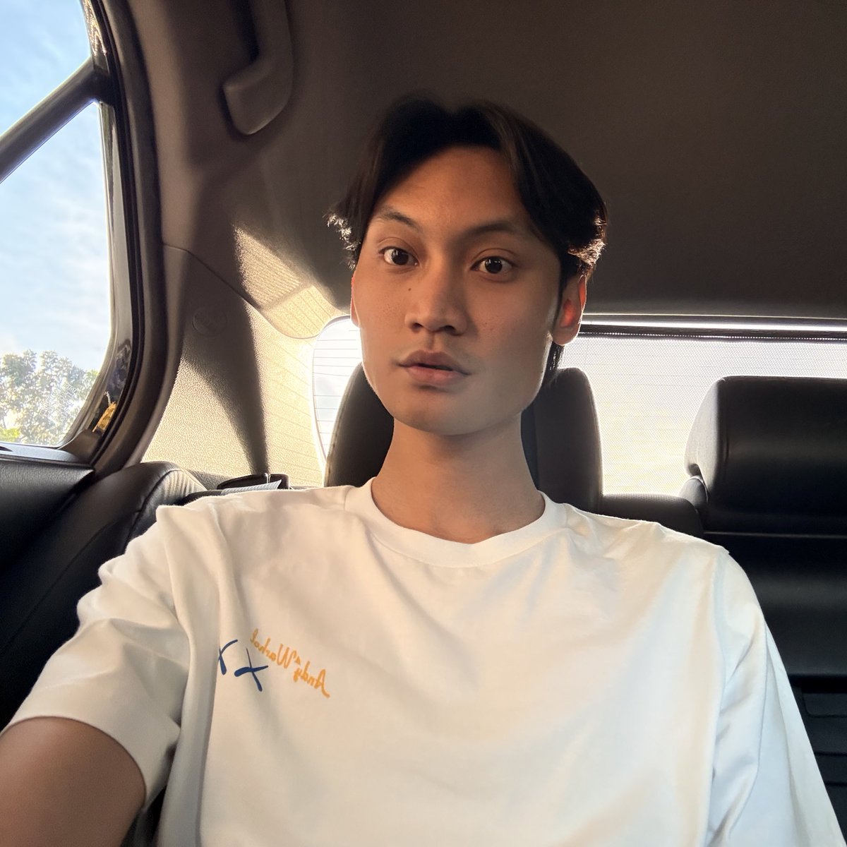 itsvalenn tweet media