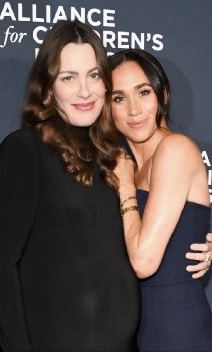 Alt katie 🌈💫 tweet media