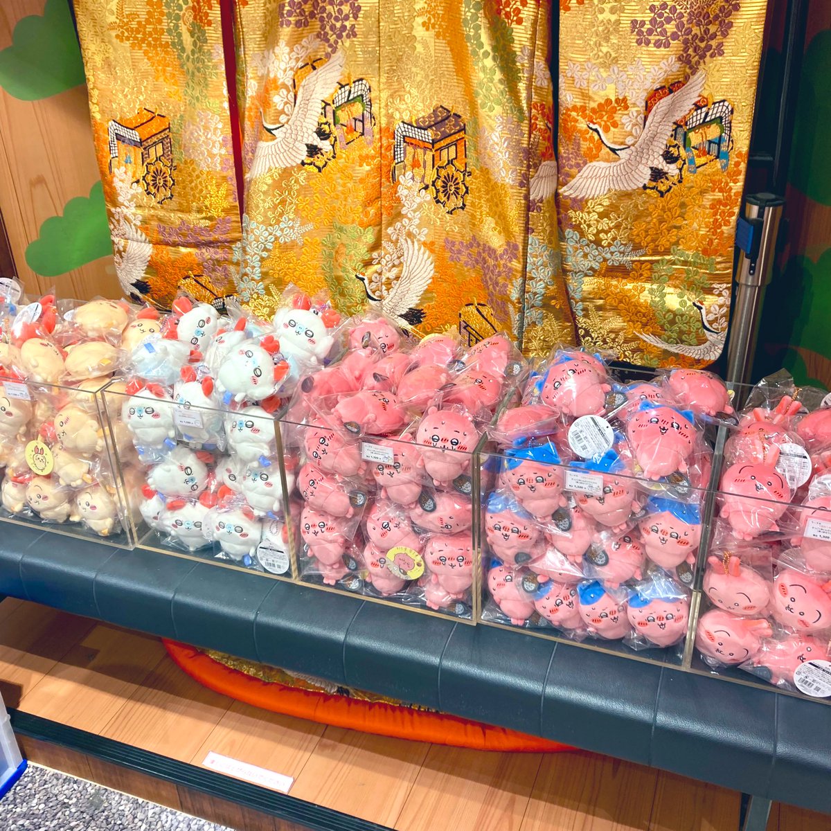 オチビ tweet media