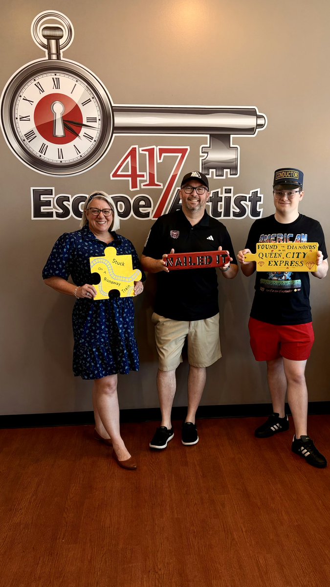 Corey Riggs 🎙 tweet media