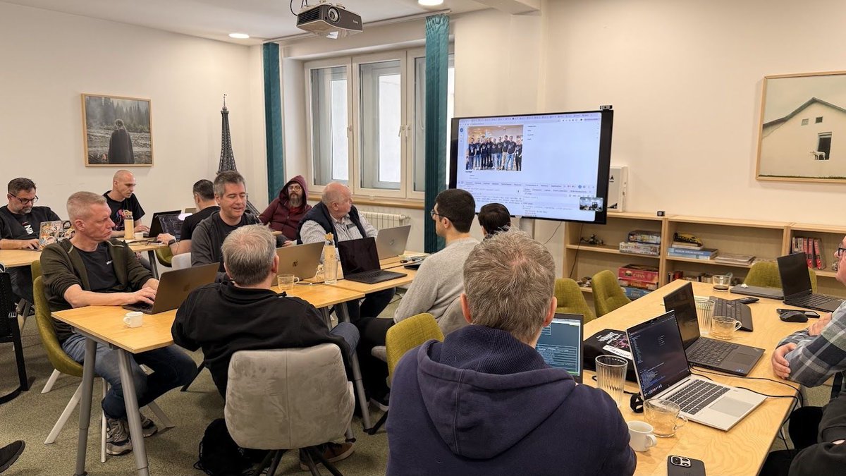 Plone CMS tweet media