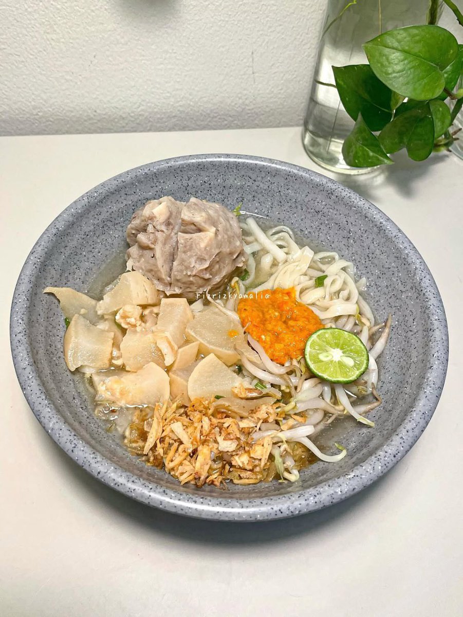 ulil🌱 tweet media