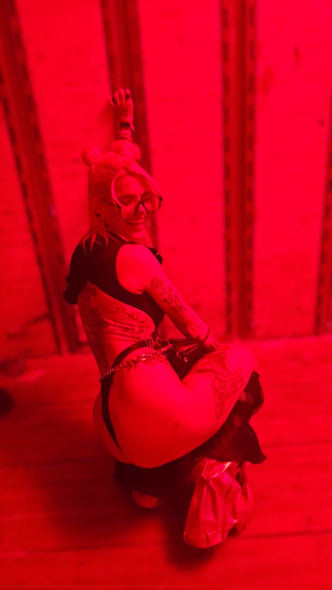 KessKage's tweet photo. ready for a spanking 😛🍑 https://t.co/4mtKT03oQj