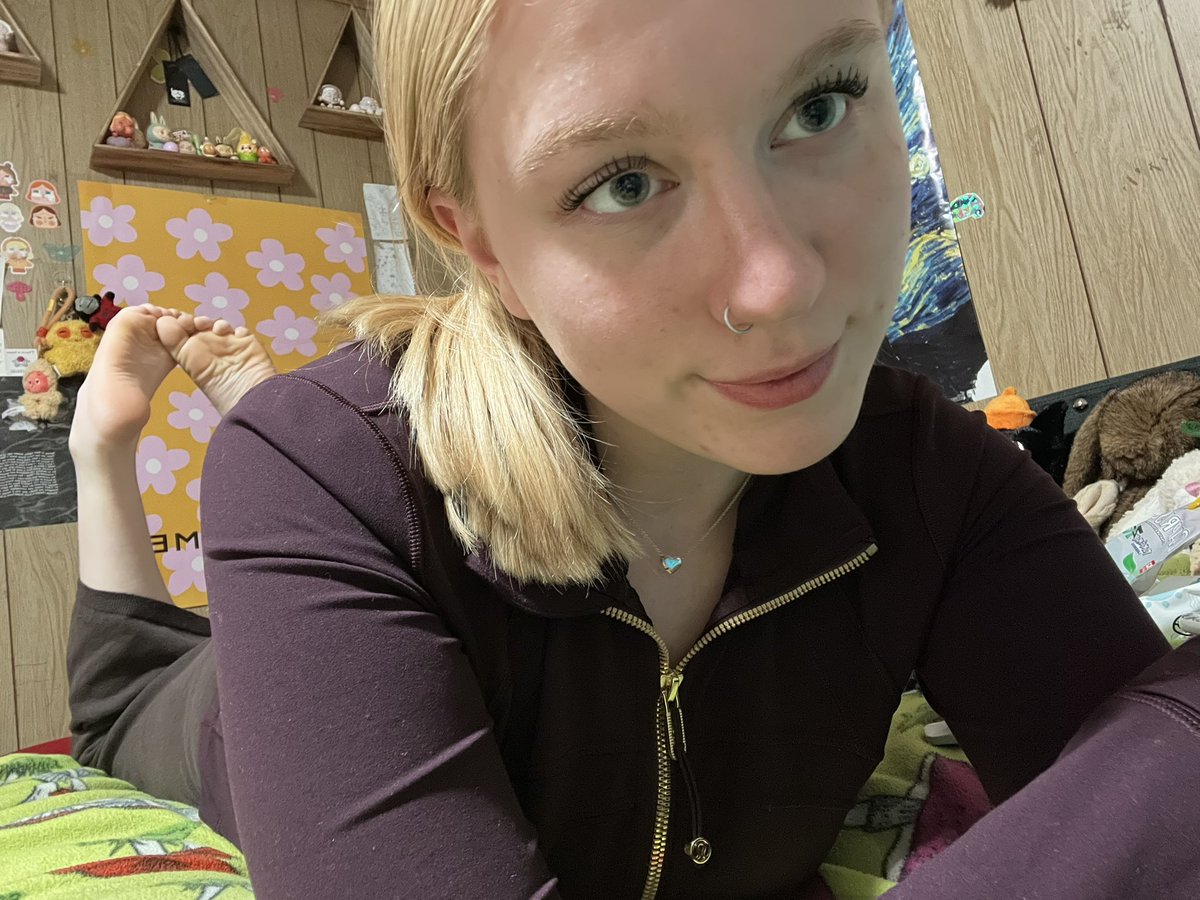 Goddess Lily 💸👜💋 findom tweet media