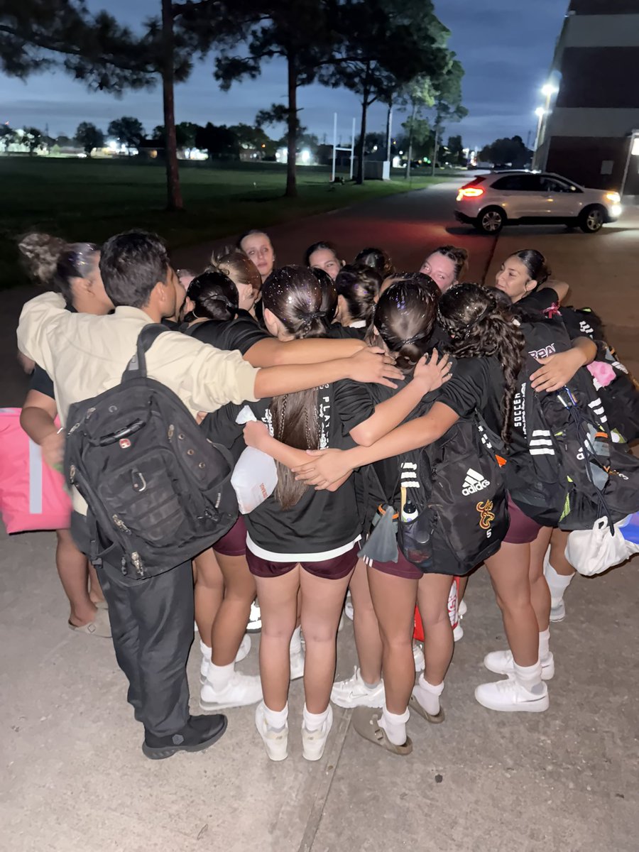DPLadySoccer's tweet photo. this one HURTS.
2026, this team was LOVE, GRIT, LEADERSHIP, STRENGTH & FIGHT.
Your mark is made seniors, and the standard is set.
all love, all heart, PROUD
#GODEER https://t.co/WqVuQdC2eX