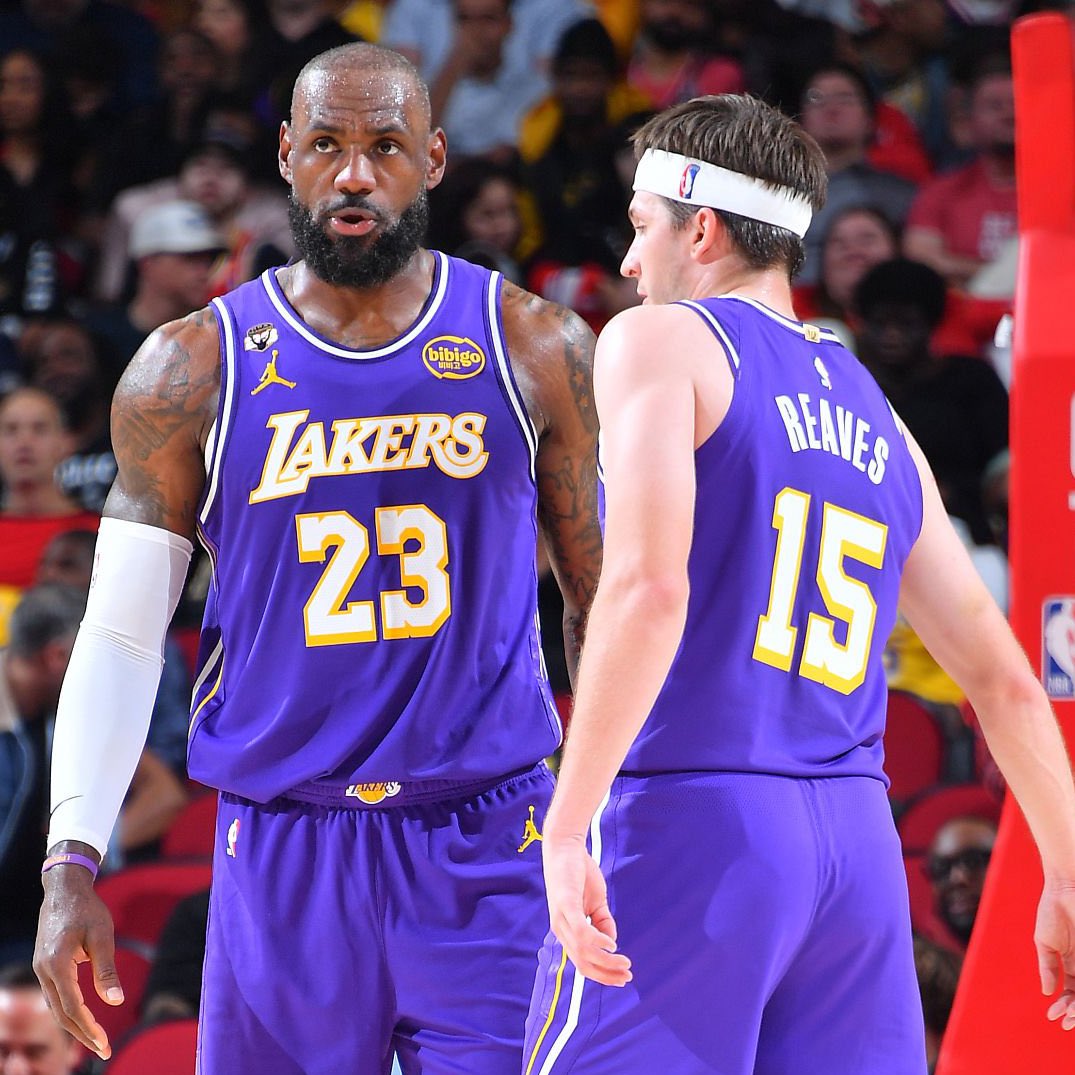 LakeShowYo tweet media