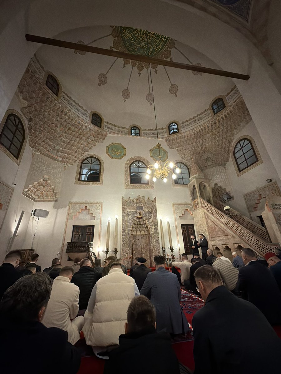 SNEAKO ALT tweet media