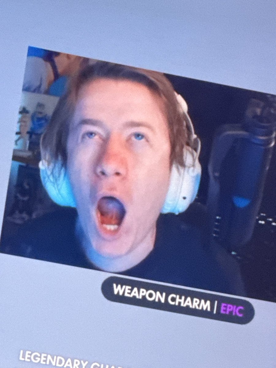 chumchum tweet media