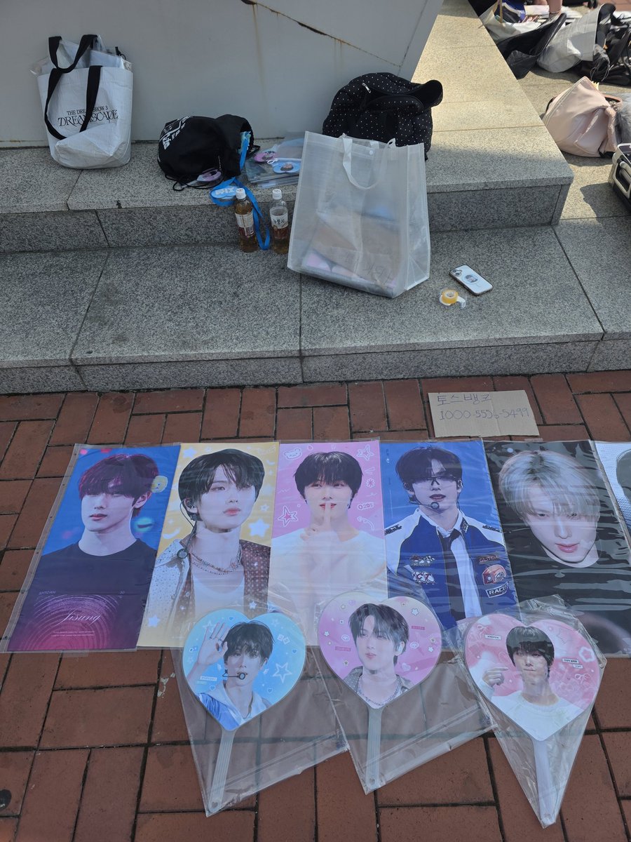 𝐒𝐩𝐫𝐚𝐤𝐥𝐢𝐧𝐠 𝐬𝐭𝐚𝐫 tweet media