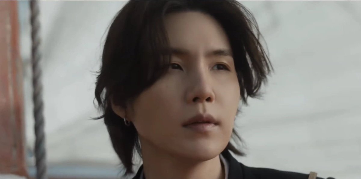 903SUGAHIGH's tweet image. SUGA Scene in “SWIM” MV

BTS ARIRANG OUT NOW
#ARIRANGทั้งแผ่นดิน
#BTS_SWIM 
#KEEPSWIMMING