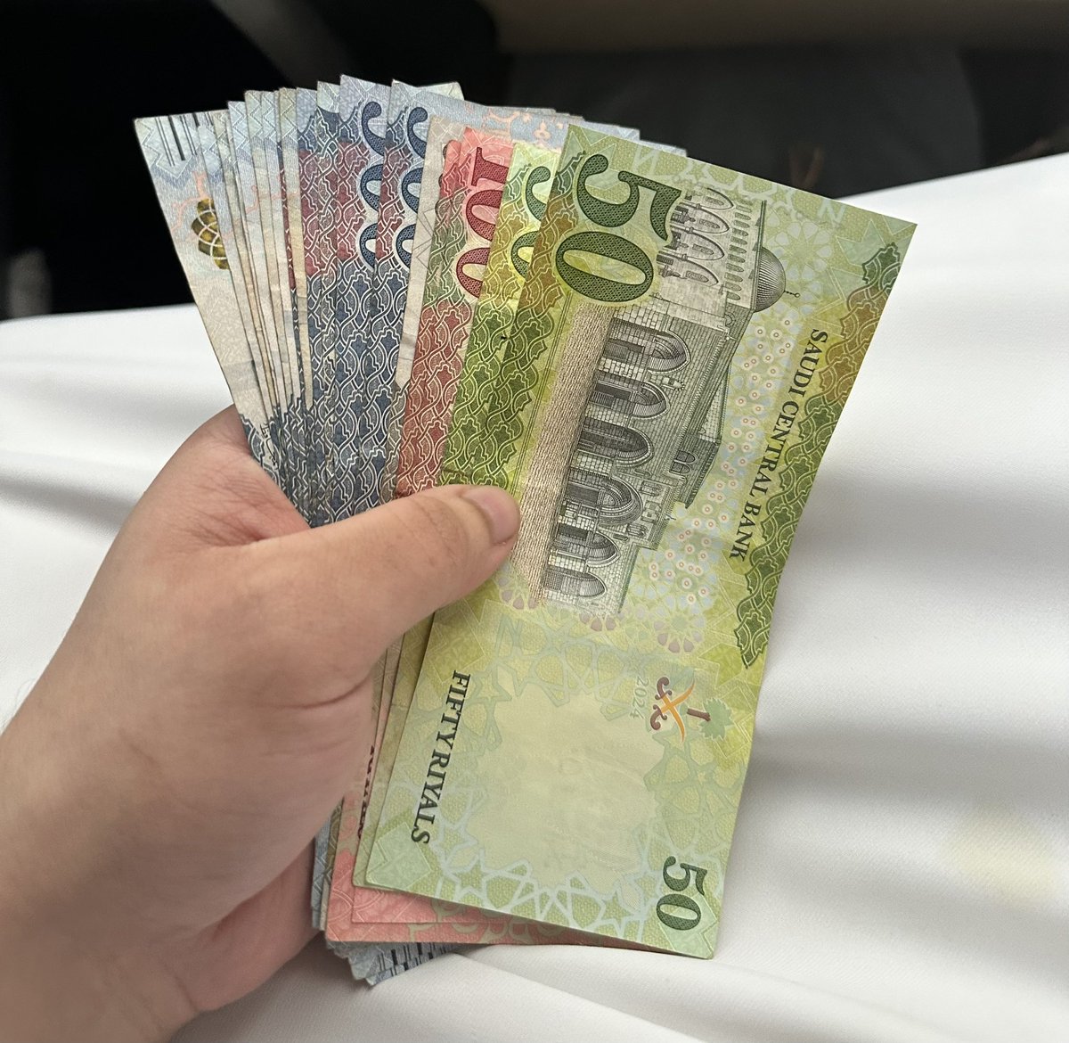 مدري tweet media