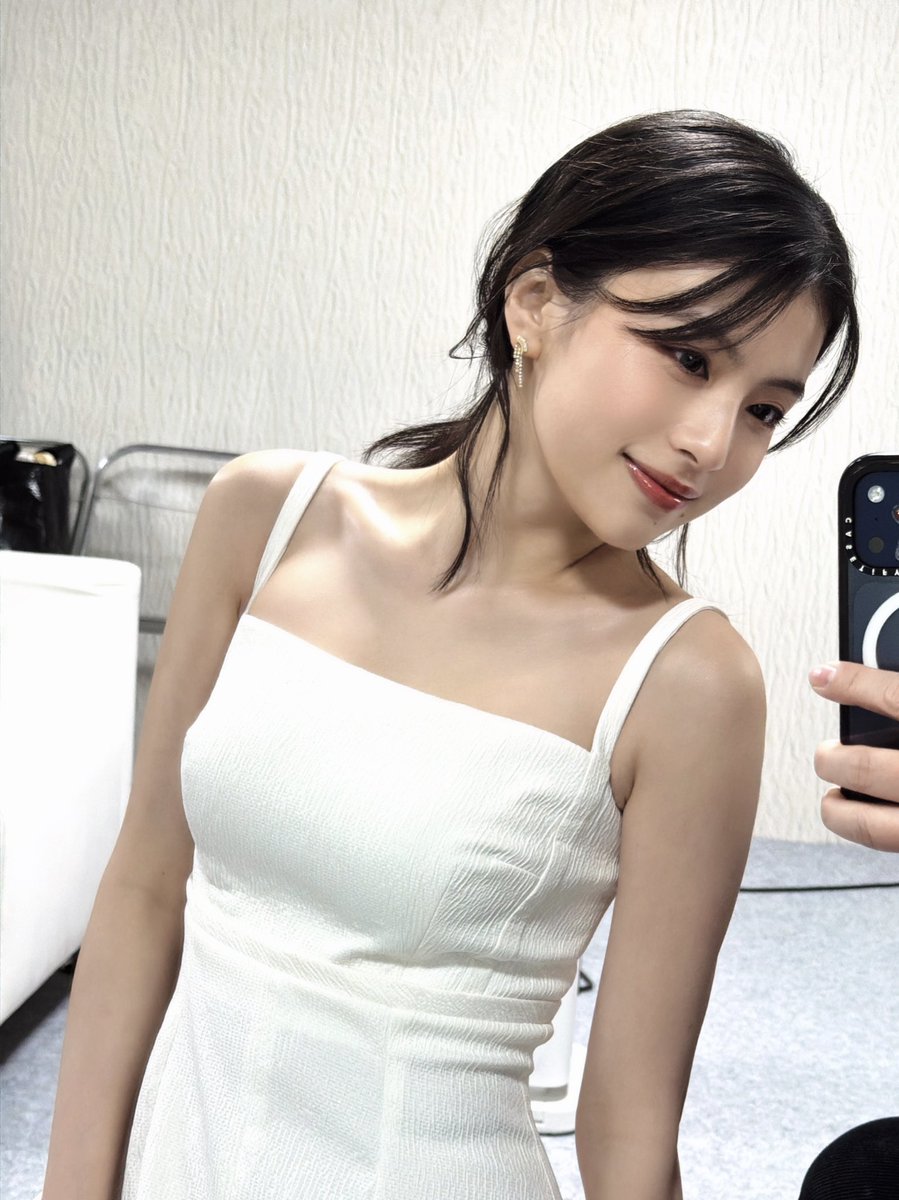 出口夏希 tweet media