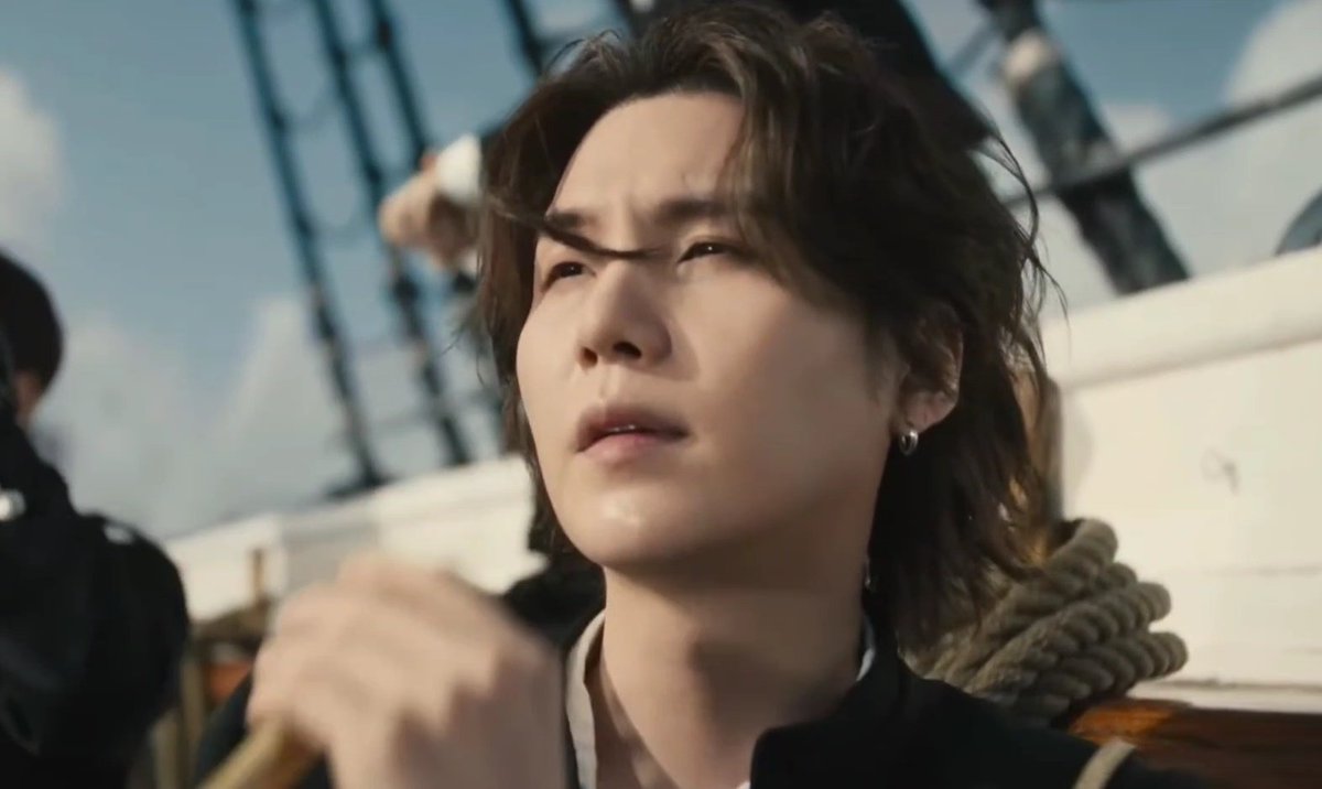 903SUGAHIGH's tweet image. SUGA Scene in “SWIM” MV

BTS ARIRANG OUT NOW
#ARIRANGทั้งแผ่นดิน
#BTS_SWIM 
#KEEPSWIMMING