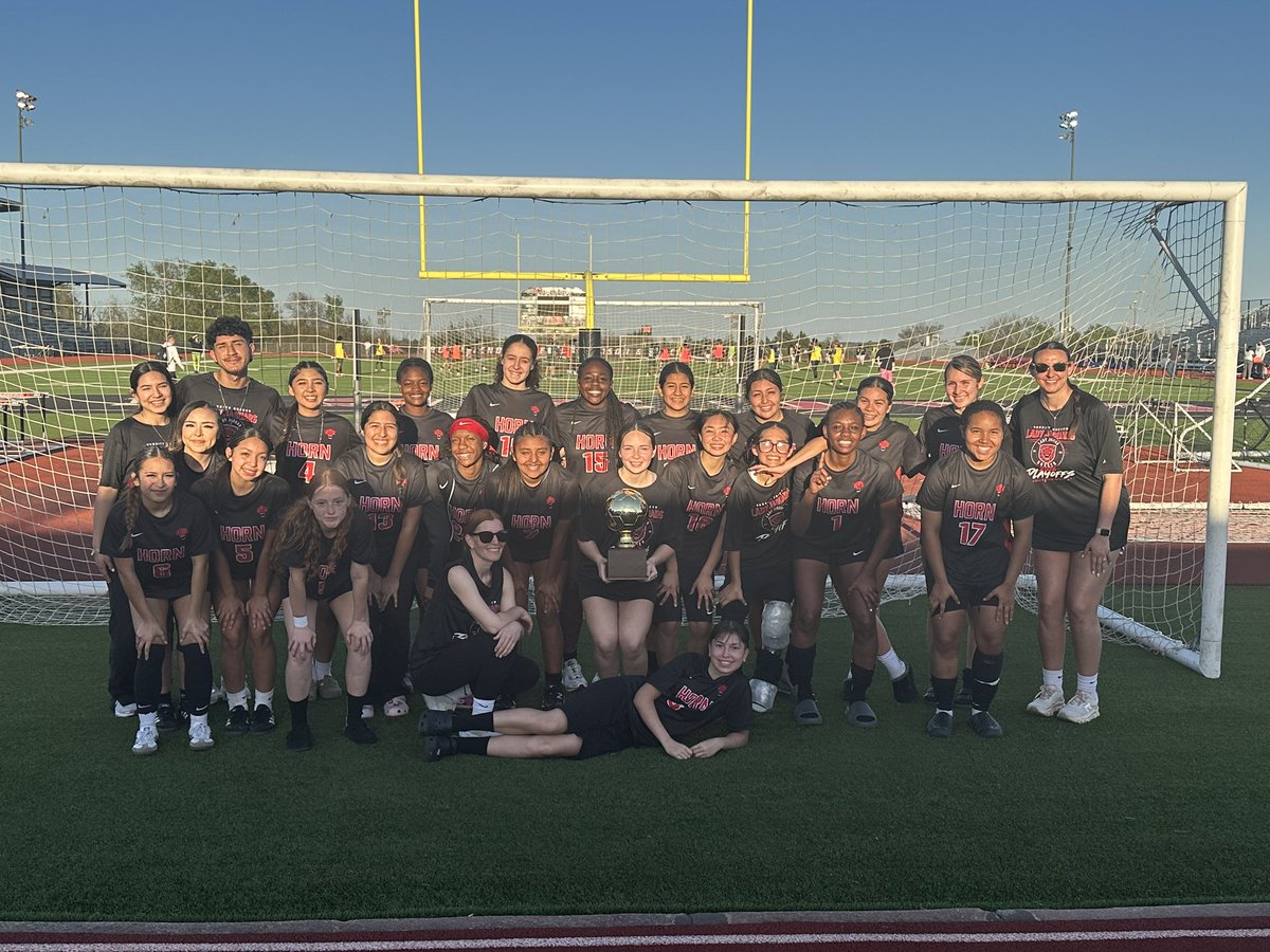 Horn Girls Soccer tweet media