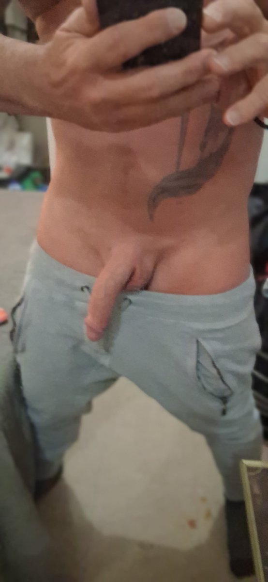 naida_scot2881's tweet photo. (Very!) Public opinion - how big is my 🍆???
#peniscomparison #penisenvy #cockfight #swordfight https://t.co/jTvKyawZ7b