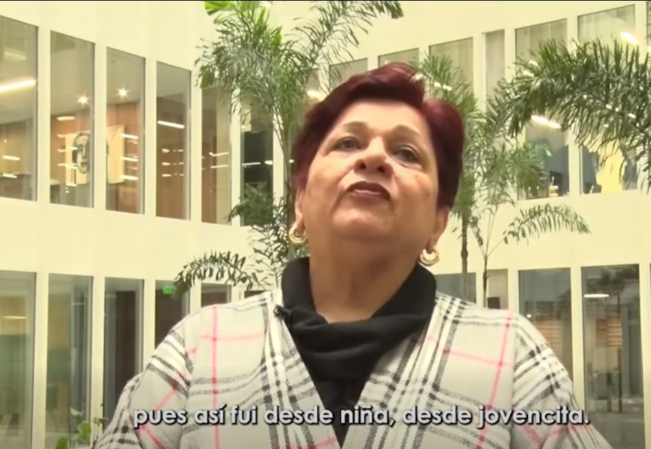 Uno de los más malos ejemplos de lo que debe ser una diputada...mediocre, irrespetuosa, mal intencionada, vulgar y agregue lo que desee usted mismo......

facebook.com/reel/158674655…