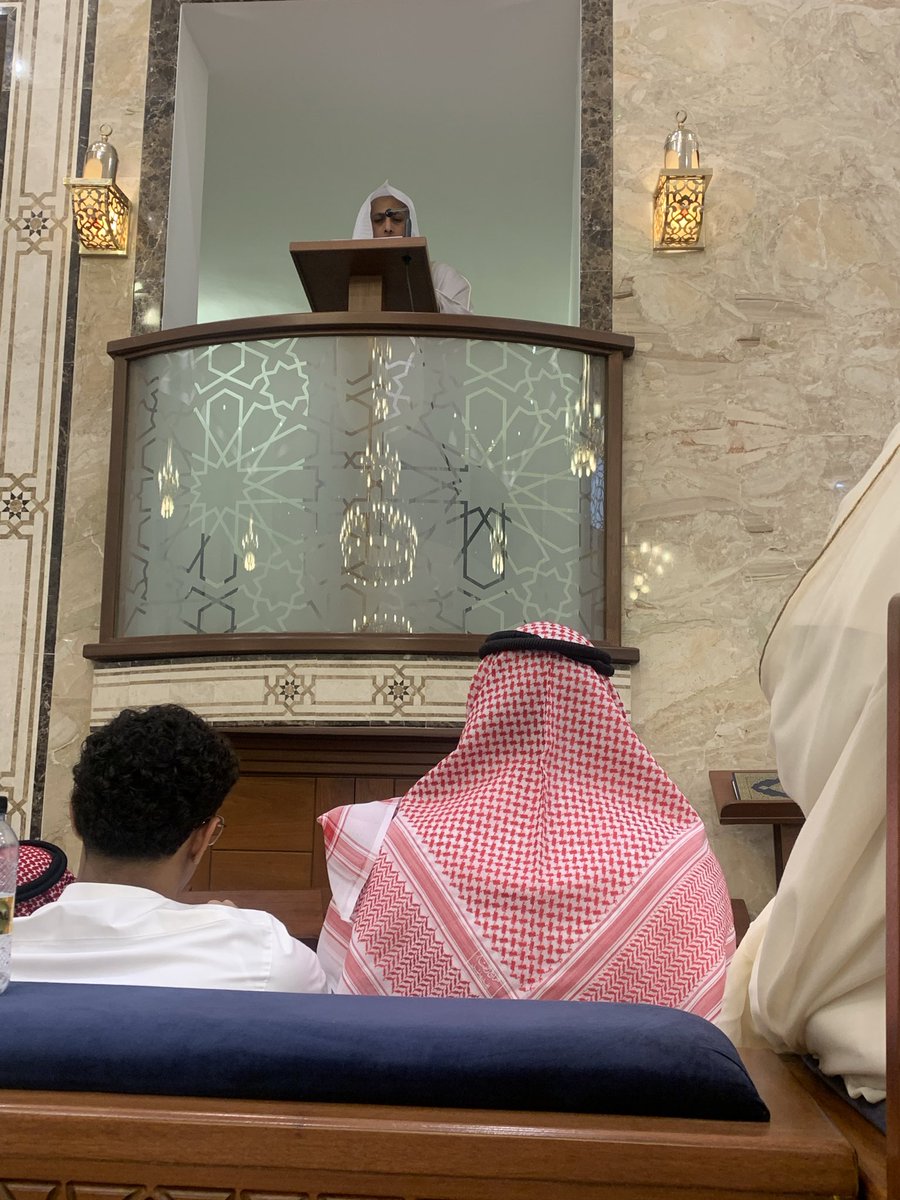 R_t144's tweet photo. الله اكبر  الله اكبر الله اكبر.
لا إله إلا الله 
الله اكبر الله اكبر  ولله الحمد
 
من ابيات خطبة العيد .

لسان الفتى نصفاً ونصفاً فؤده
ولا يبقى إلا صورة اللحم والدم https://t.co/1uGBzsleEX