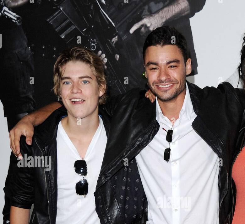 𝒾𝓈𝓃𝓉𝒹𝒶𝓋𝑒𝑜𝓃𝑒 tweet media