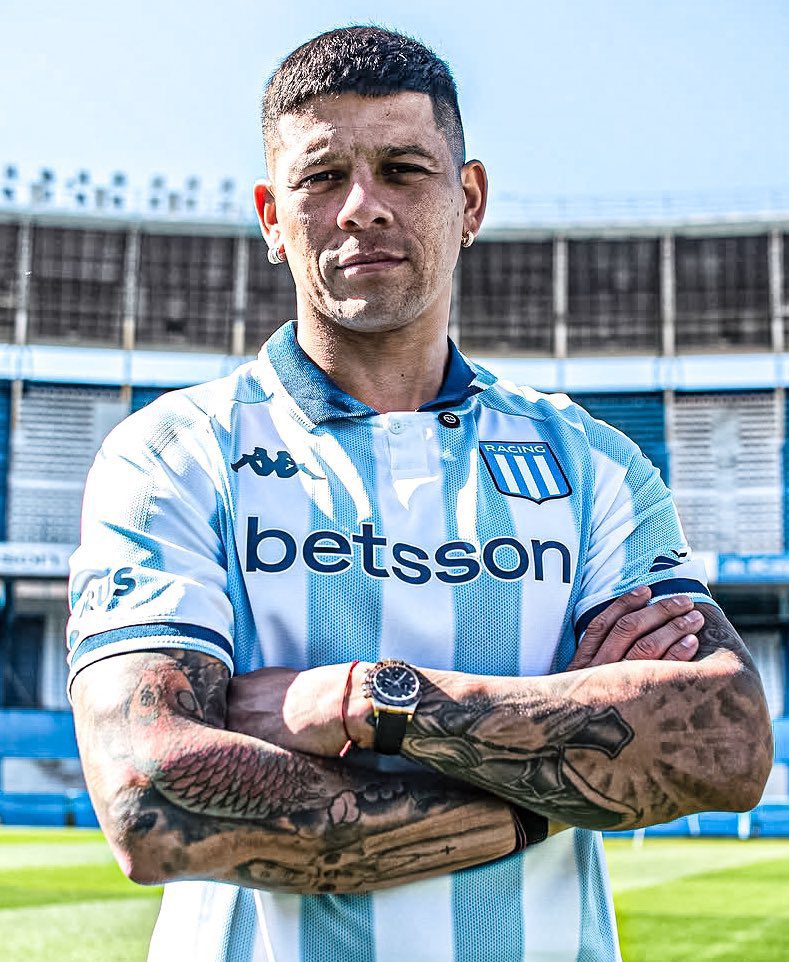 Data Racing 👑 tweet media