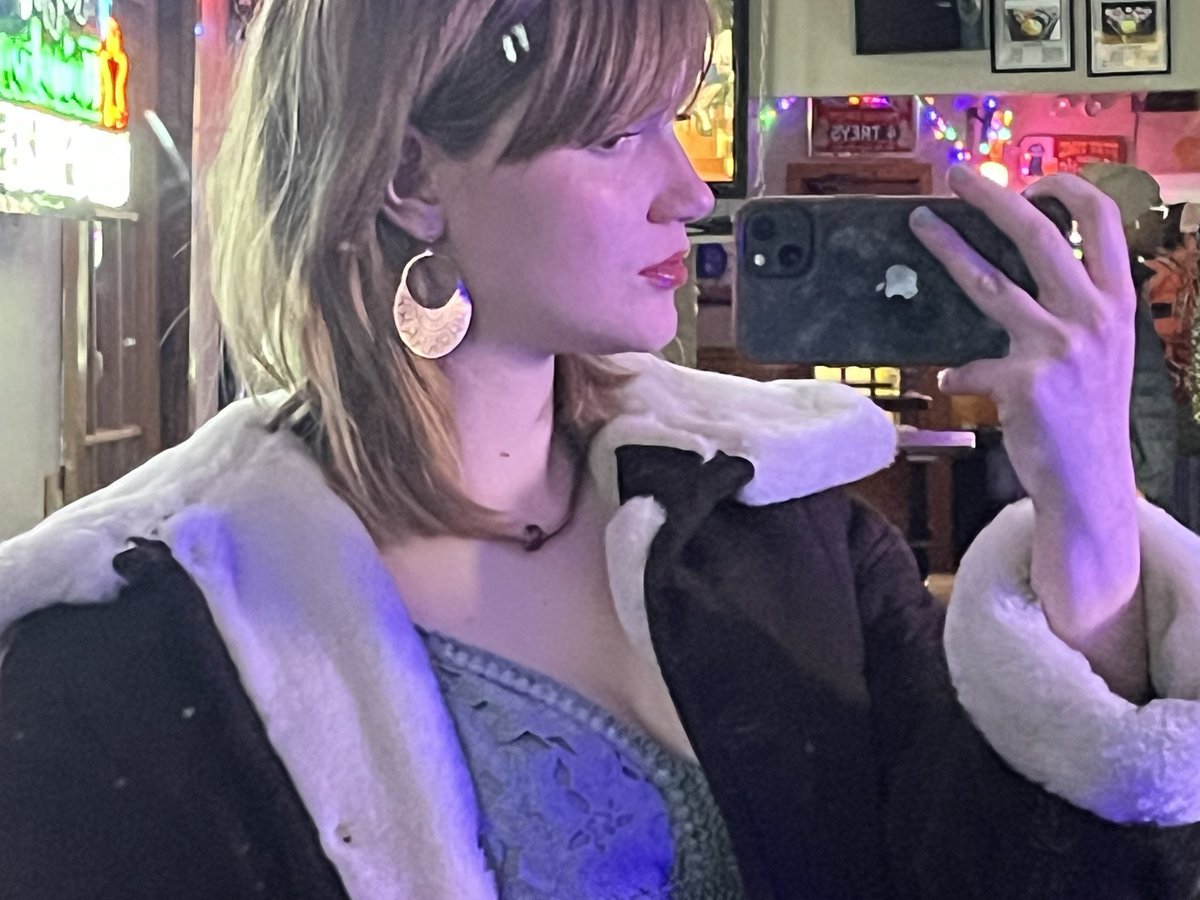 mc cracker tweet media