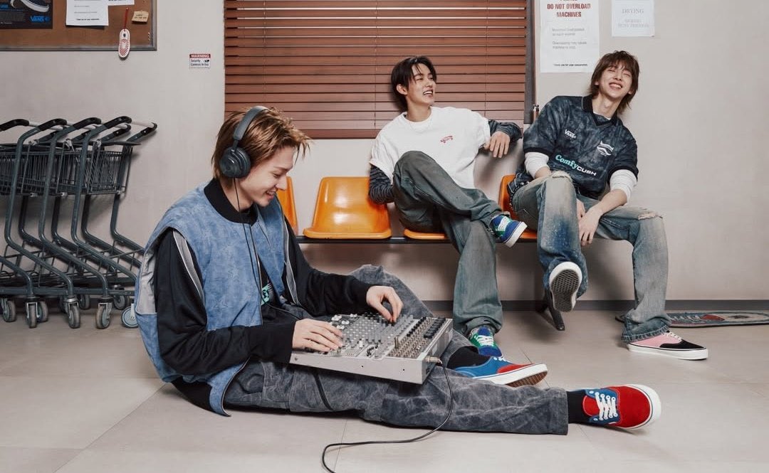 shiloh 𐙚 ̊ MARTIN DAY! tweet media