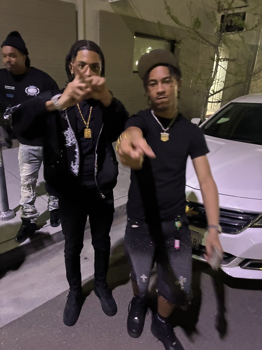 TravisBagz4's tweet photo. My🩸🩸🩸🩸🩸🩸🤞🏽 https://t.co/2hnAbdl7kE