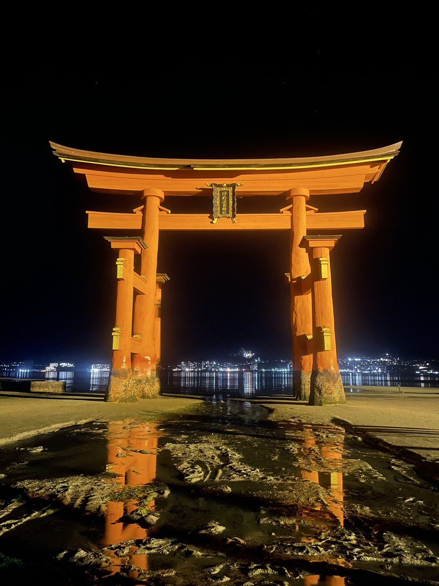 TravelMemonu's tweet photo. 【広島・宮島】厳島神社に行ってきました⛩️

✔ 満潮と干潮どっちがいい？  
✔ 写真ってどれくらい並ぶ？  
✔ 宿泊するメリットは？

実際に行って分かったリアルをまとめています👇  

▶ 記事はこちら
https://t.co/aA7WPGG7G4

#宮島　#厳島神社 https://t.co/su44PJrY3z