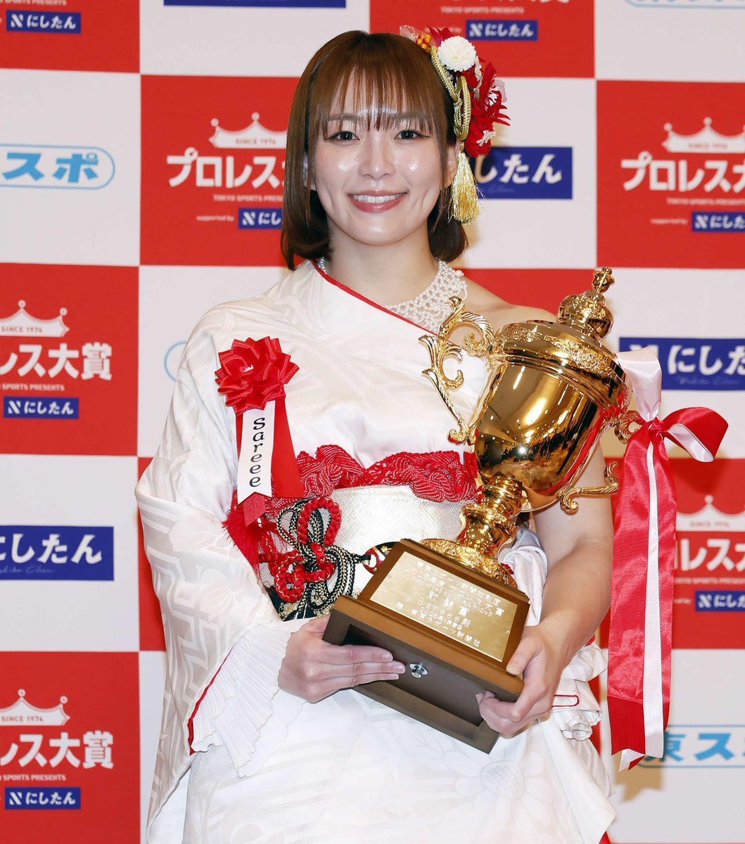 meraWRESTLING tweet media