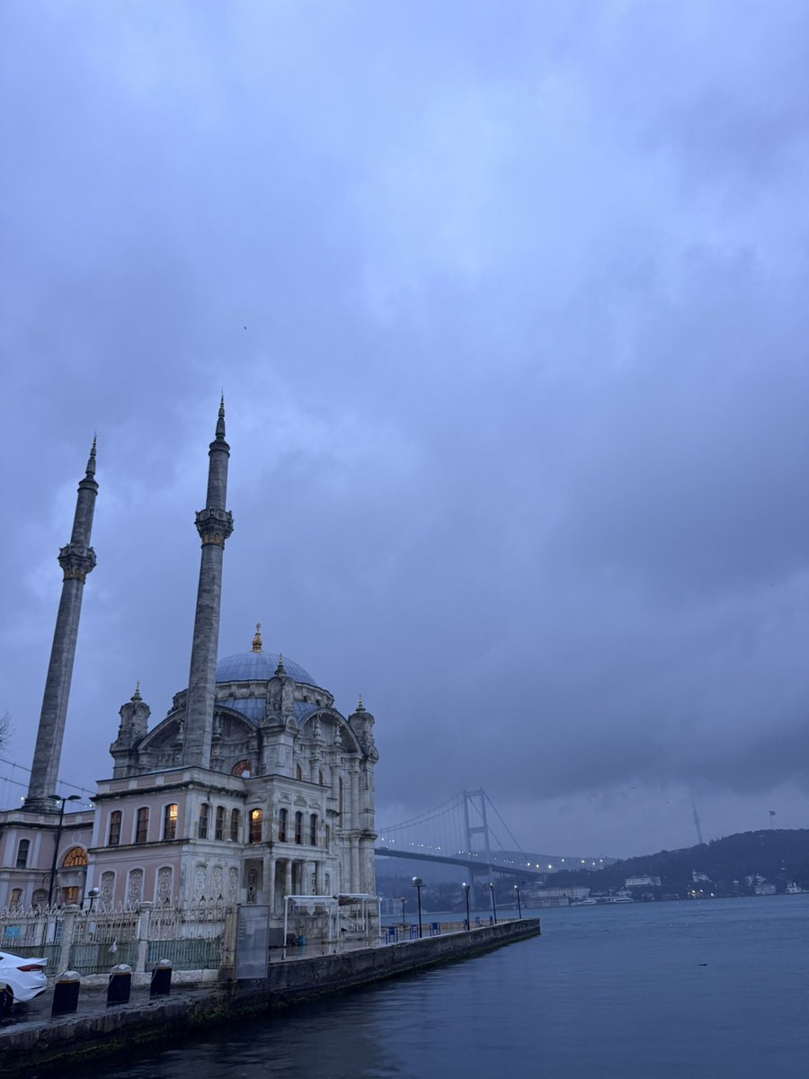 By gökhan tweet media