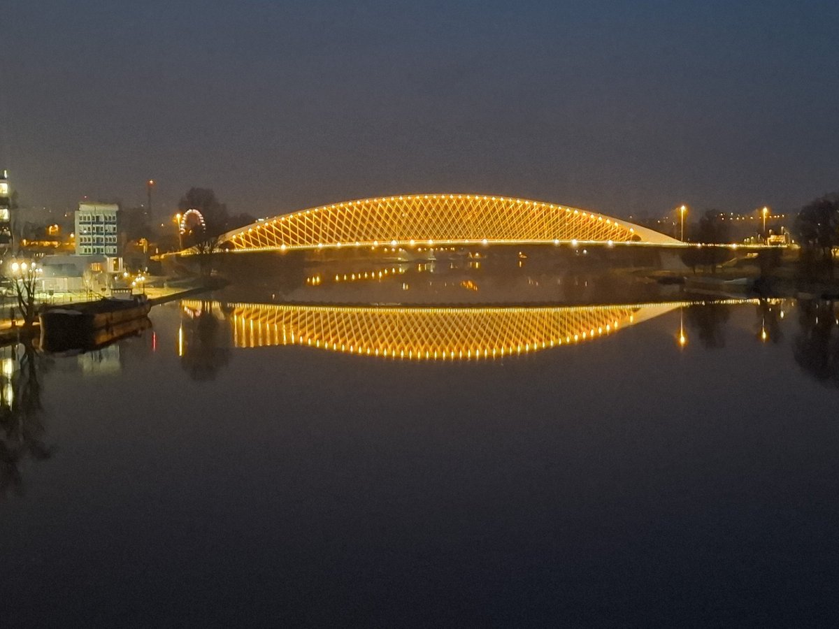 Dlouhé Bidlo tweet media