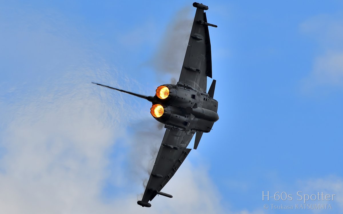 PHG_artworks's tweet photo. Typhoon FGR.4, RAF, 29SQ Typhoon Display Team
RIAT2025, RAF Fairford, UK, 19/Jul/2025
#riat #riat2025 #riat25 #typhoon #raf #typhoondisplayteam #fairford #aircraftspotter #avgeek #aviationphotography https://t.co/KqGIXPdU0V