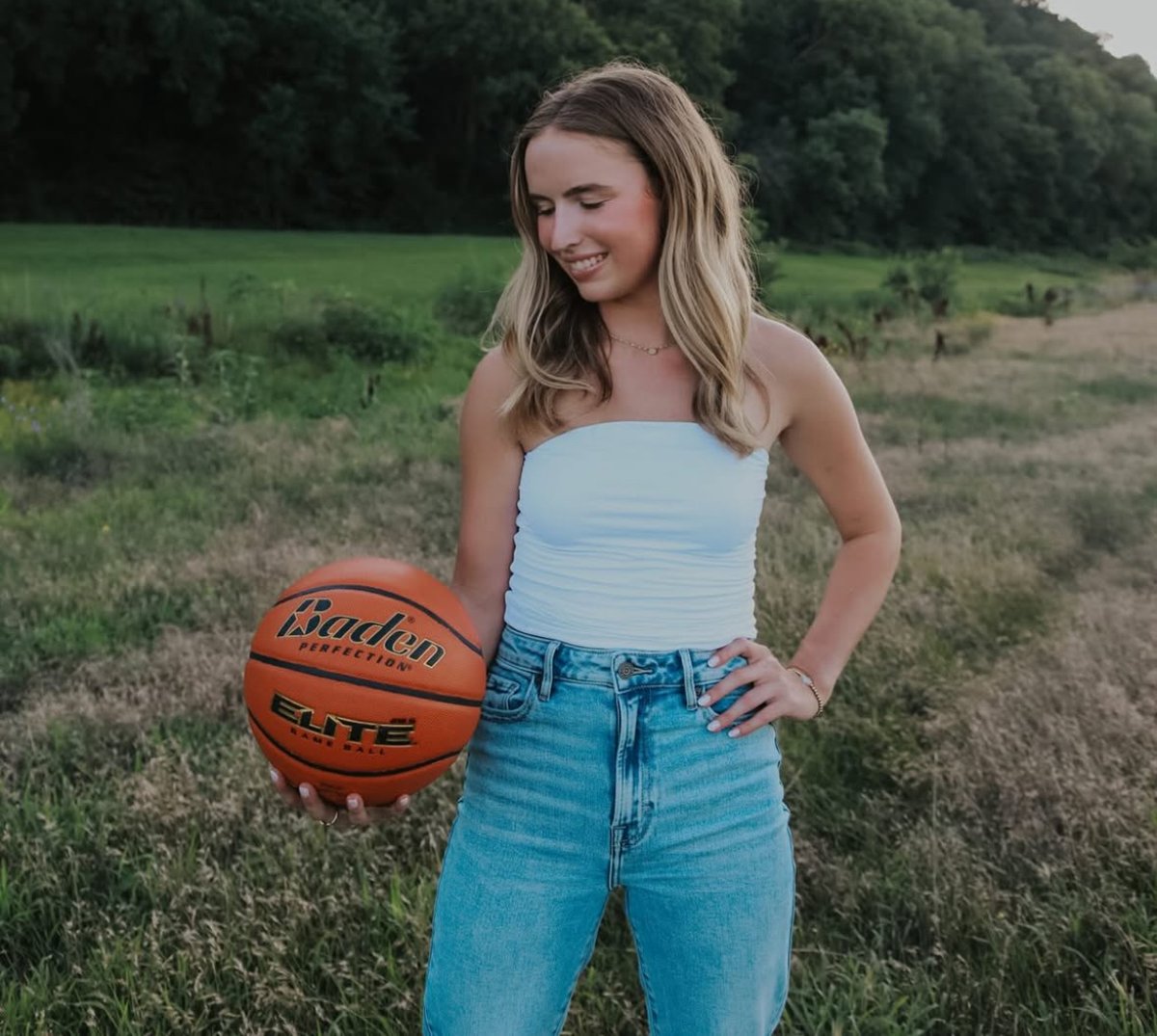 World Exposure Report Women’s Basketball tweet media