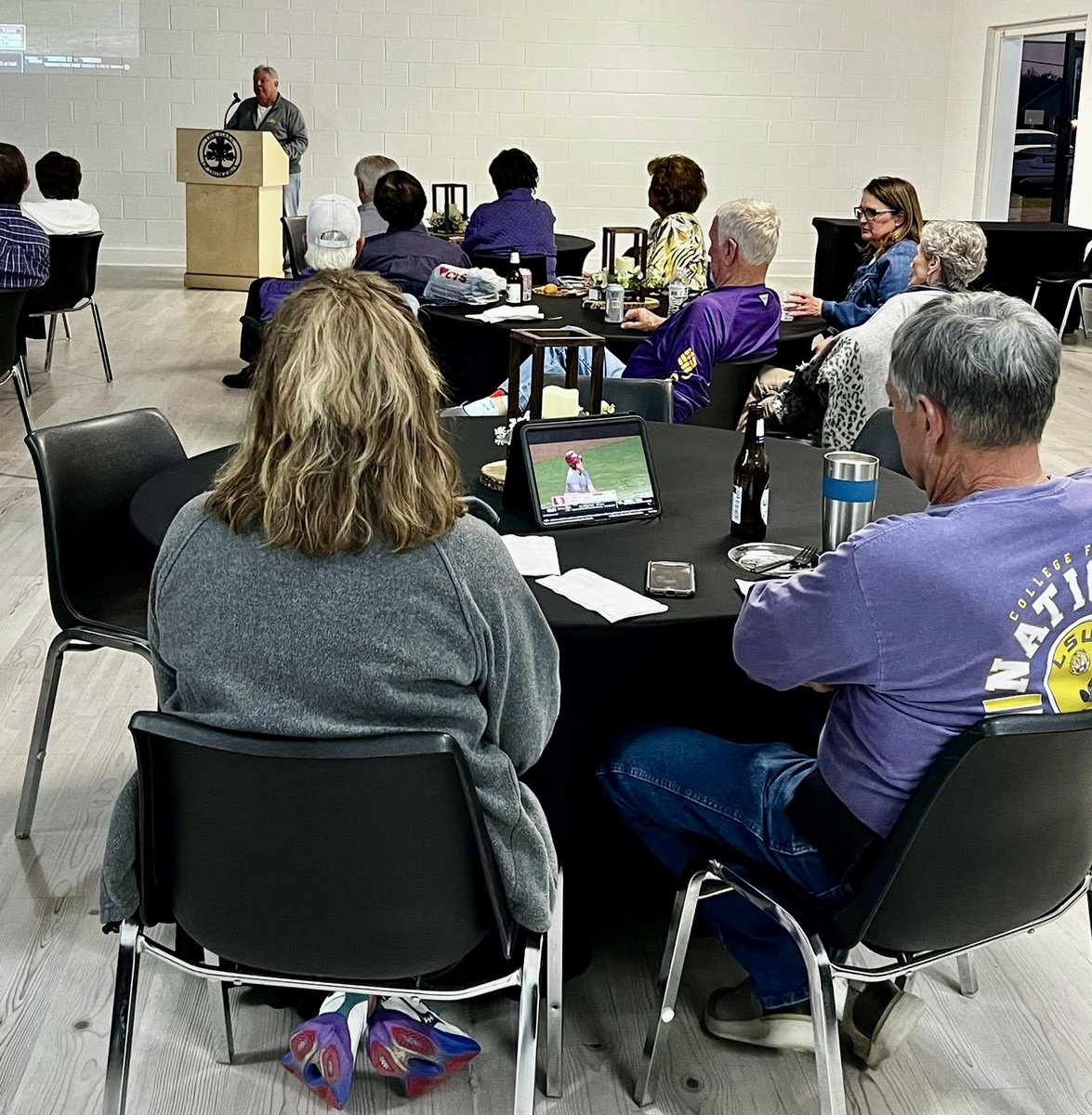 MikeDetillier's tweet photo. Thanks so much to the folks at The Golden Tiger Club in Thibodaux at The Oaks.

Enjoyed being the guest speaker tonight at their event .. 
Super folks !!!

Geaux Tigers 🐅 https://t.co/dzWMHtildI
