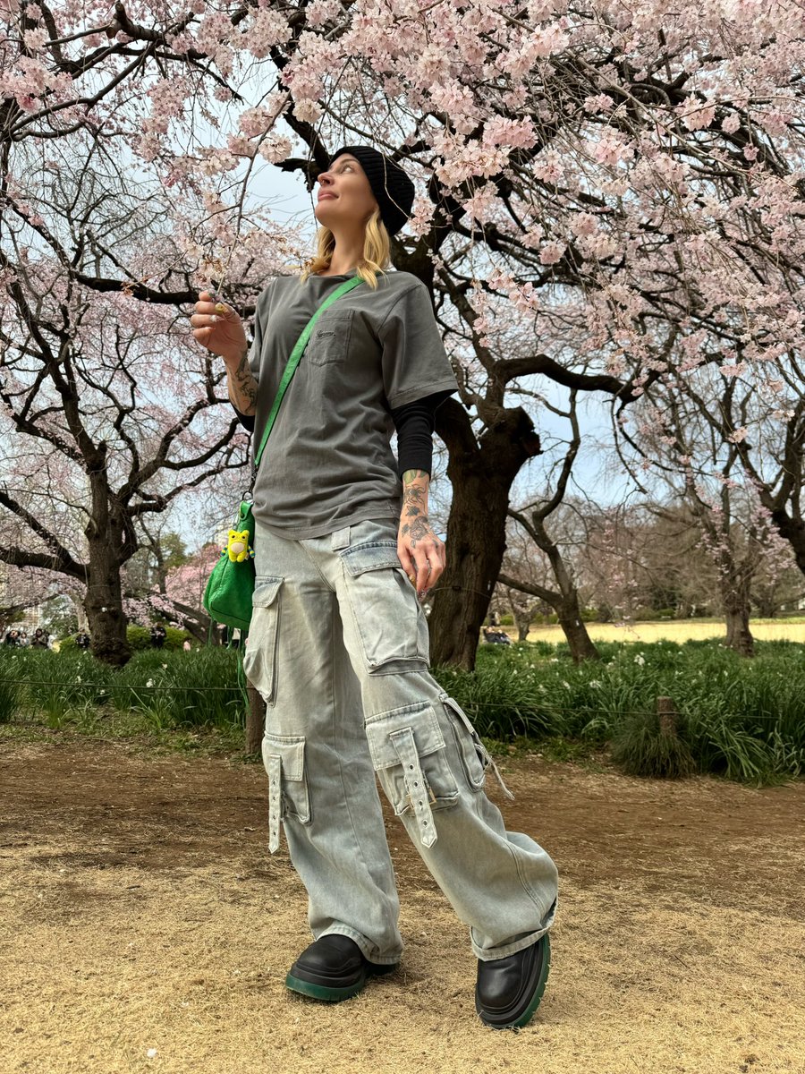 RaeRiley 👽 tweet media