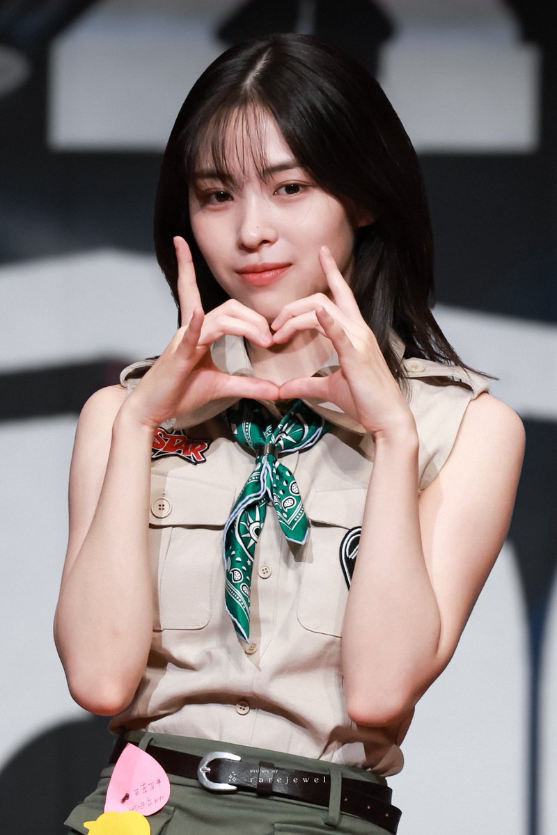 𝐫𝐚𝐫𝐞𝐣𝐞𝐰𝐞𝐥 tweet media