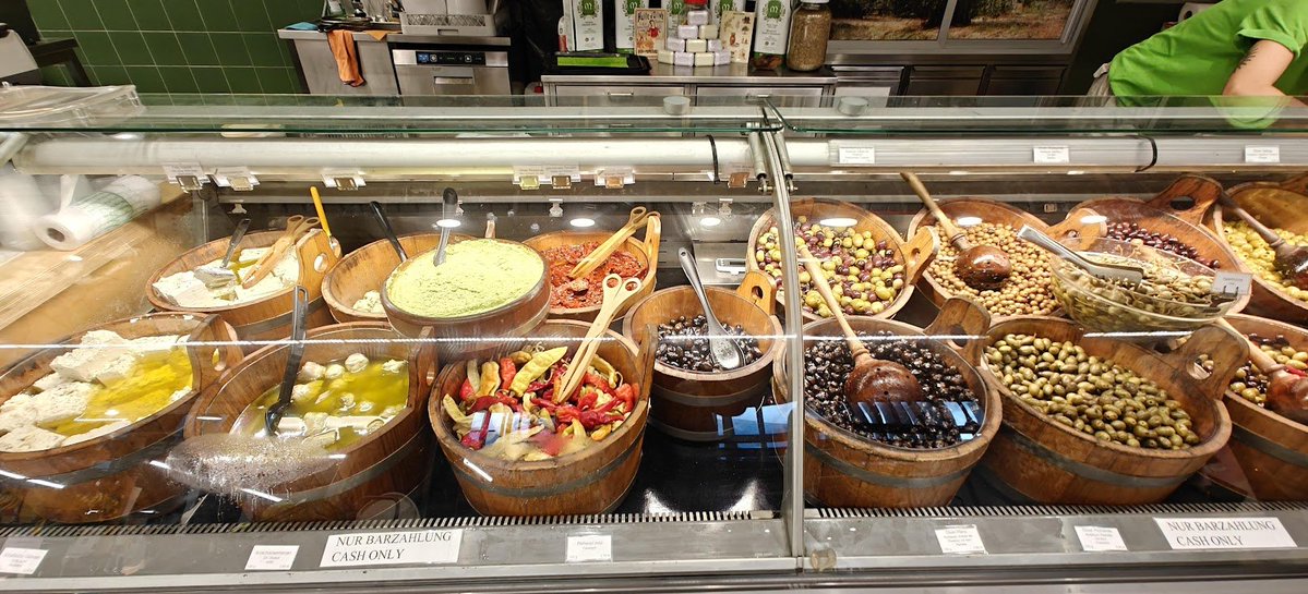 Backpacking Daku tweet media